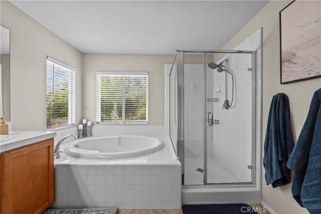 Temecula, California 92592, United States, 4 Bedrooms Bedrooms, ,3 BathroomsBathrooms,Residential,Active,173595