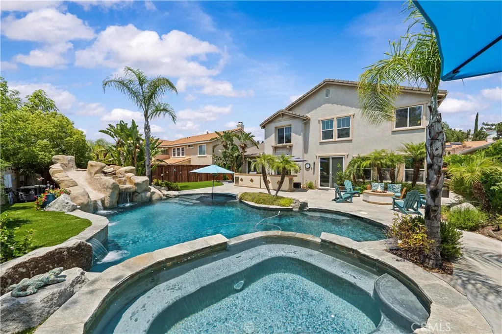 Temecula, California 92592, United States, 4 Bedrooms Bedrooms, ,3 BathroomsBathrooms,Residential,Active,173595