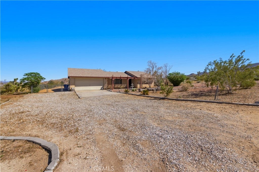7273 Sunny Vista