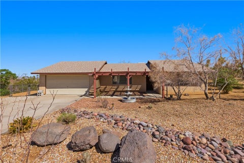 Photo of 7273 Sunny Vista Rd, Joshua Tree, CA 92252 (MLS # JT26059410)
