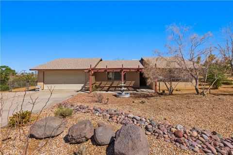 Photo of 7273 Sunny Vista Rd, Joshua Tree, CA 92252 (MLS # JT26059410)