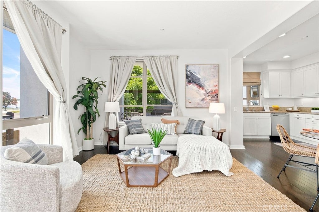 5410 W 149th Place 16