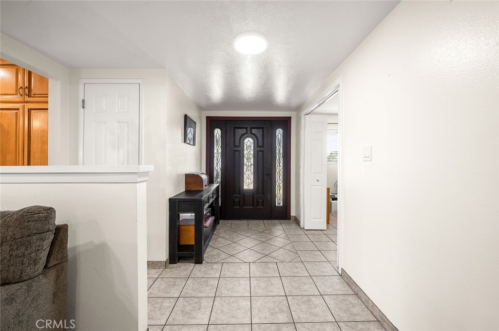 605 E Avenida De La Merced