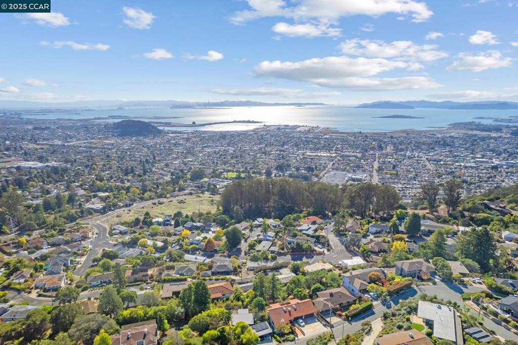 ARLINGTON ESTATE - Residential