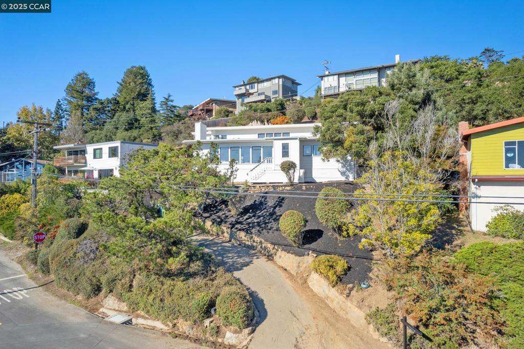 ARLINGTON ESTATE - Residential