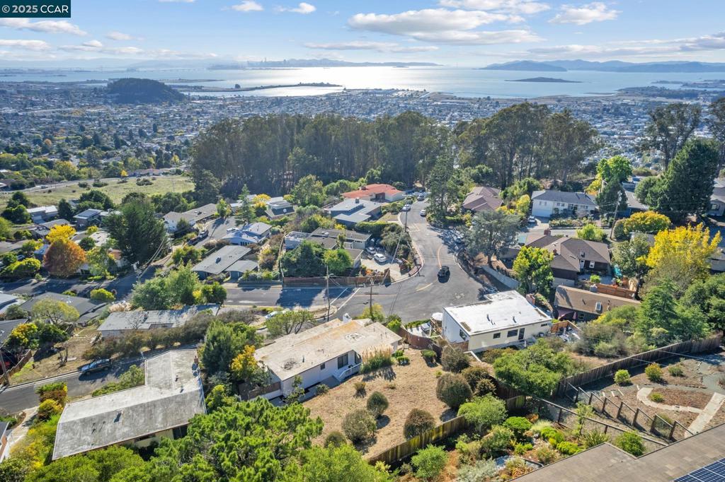 ARLINGTON ESTATE - Residential