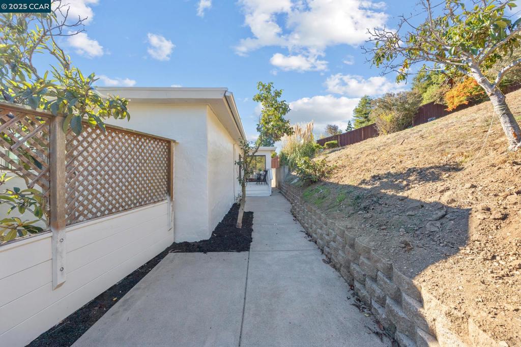 ARLINGTON ESTATE - Residential