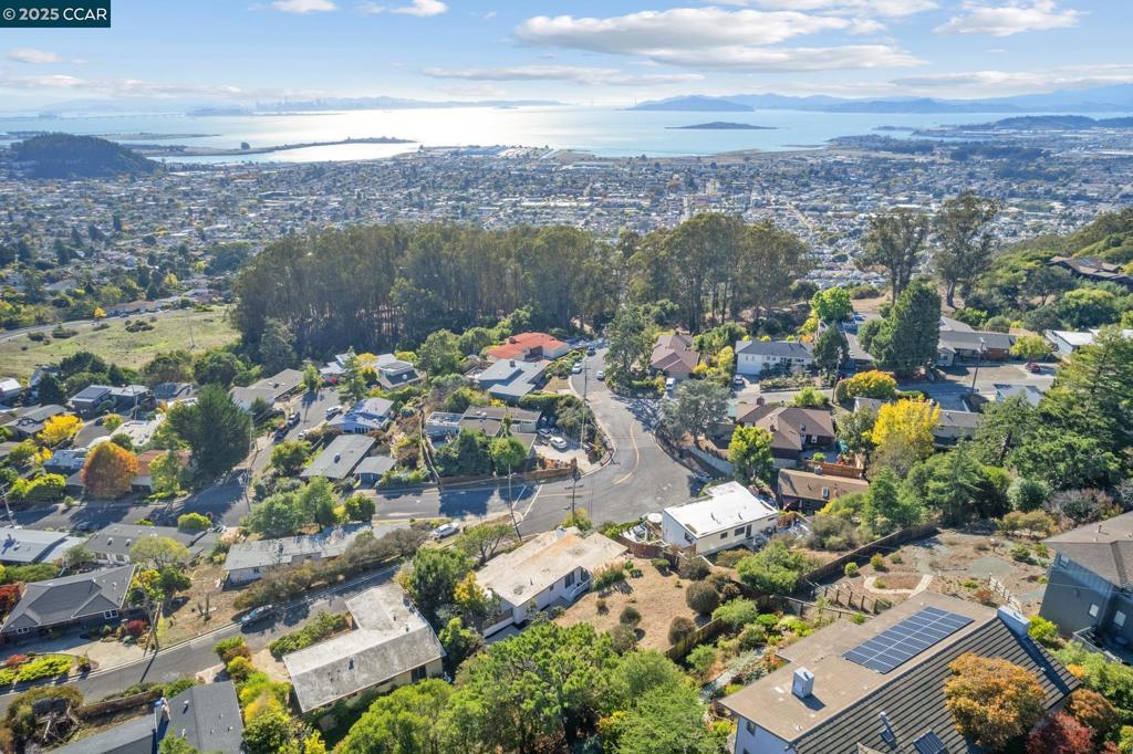 ARLINGTON ESTATE - Residential