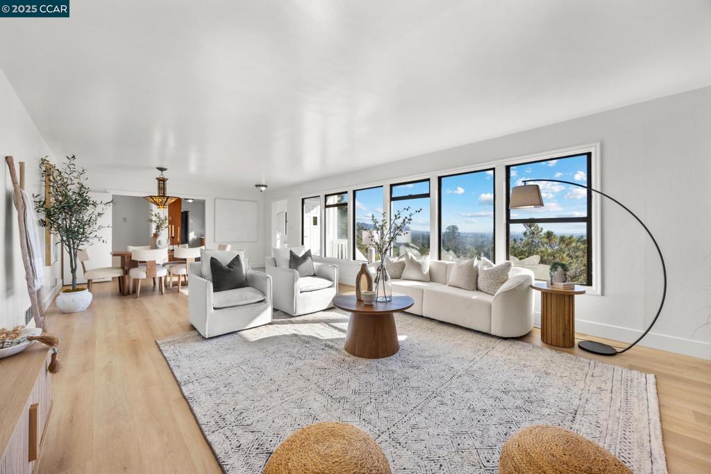 ARLINGTON ESTATE - Residential