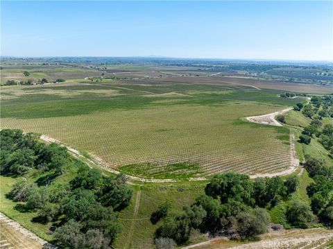 Tiny photo for 7310 Estrella Road, San Miguel, CA 93451 (MLS # NS26074522)