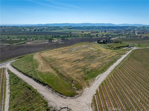 Tiny photo for 7310 Estrella Road, San Miguel, CA 93451 (MLS # NS26074522)