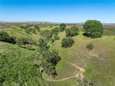 Tiny photo for 7310 Estrella Road, San Miguel, CA 93451 (MLS # NS26074522)