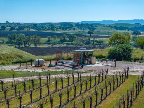 Tiny photo for 7310 Estrella Road, San Miguel, CA 93451 (MLS # NS26074522)