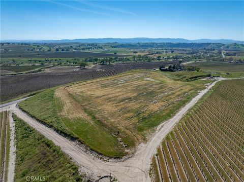 Tiny photo for 7310 Estrella Road, San Miguel, CA 93451 (MLS # NS26074522)