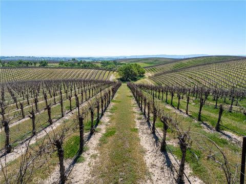 Tiny photo for 7310 Estrella Road, San Miguel, CA 93451 (MLS # NS26074522)