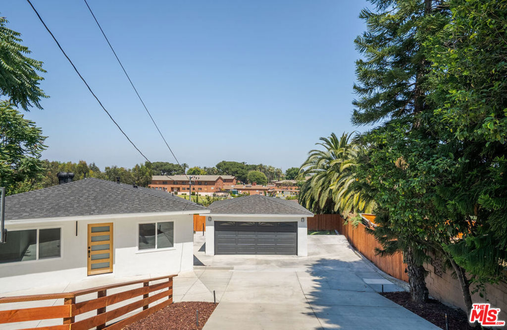 2250 Kays Avenue