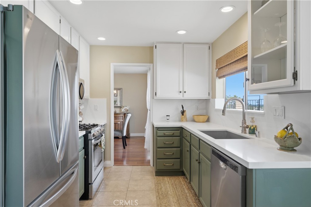 5213 Goldenridge Court