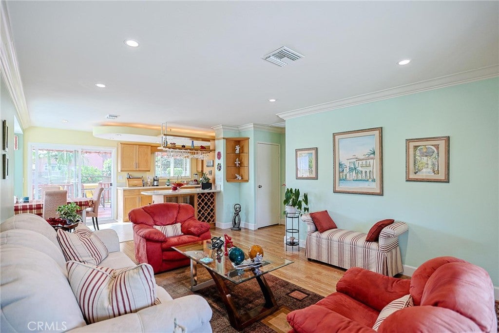 6452 Brown, Huntington Beach CA 92647 - Photo 7