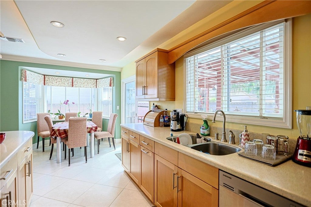 6452 Brown, Huntington Beach CA 92647 - Photo 16