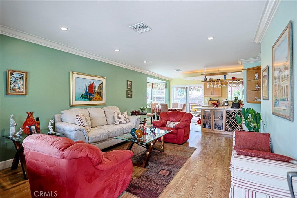 6452 Brown, Huntington Beach CA 92647 - Photo 8