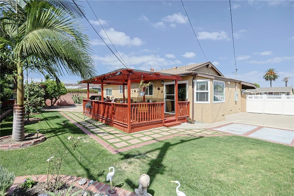 6452 Brown, Huntington Beach CA 92647 - Photo 30