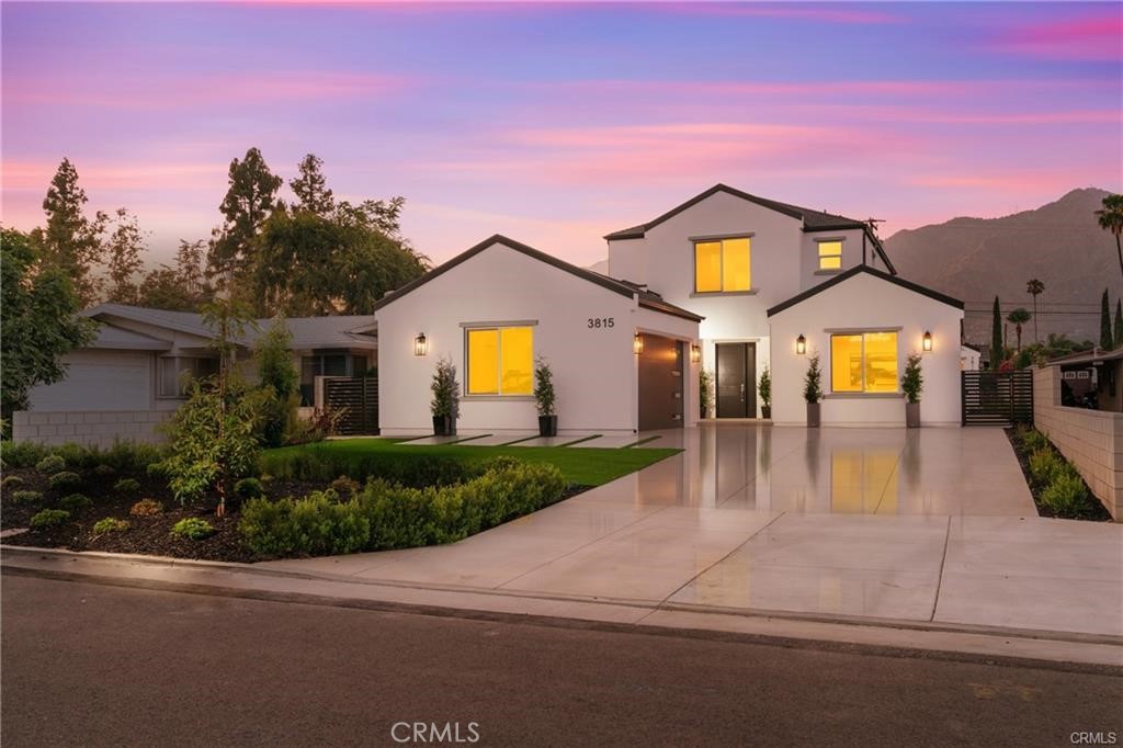 Properties 1 3815 Sycamore Street