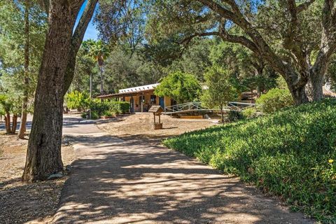 13511 Hilldale Road Valley Center CA 92082