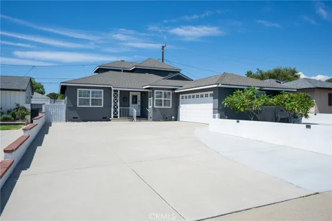 MLS: IV26202279