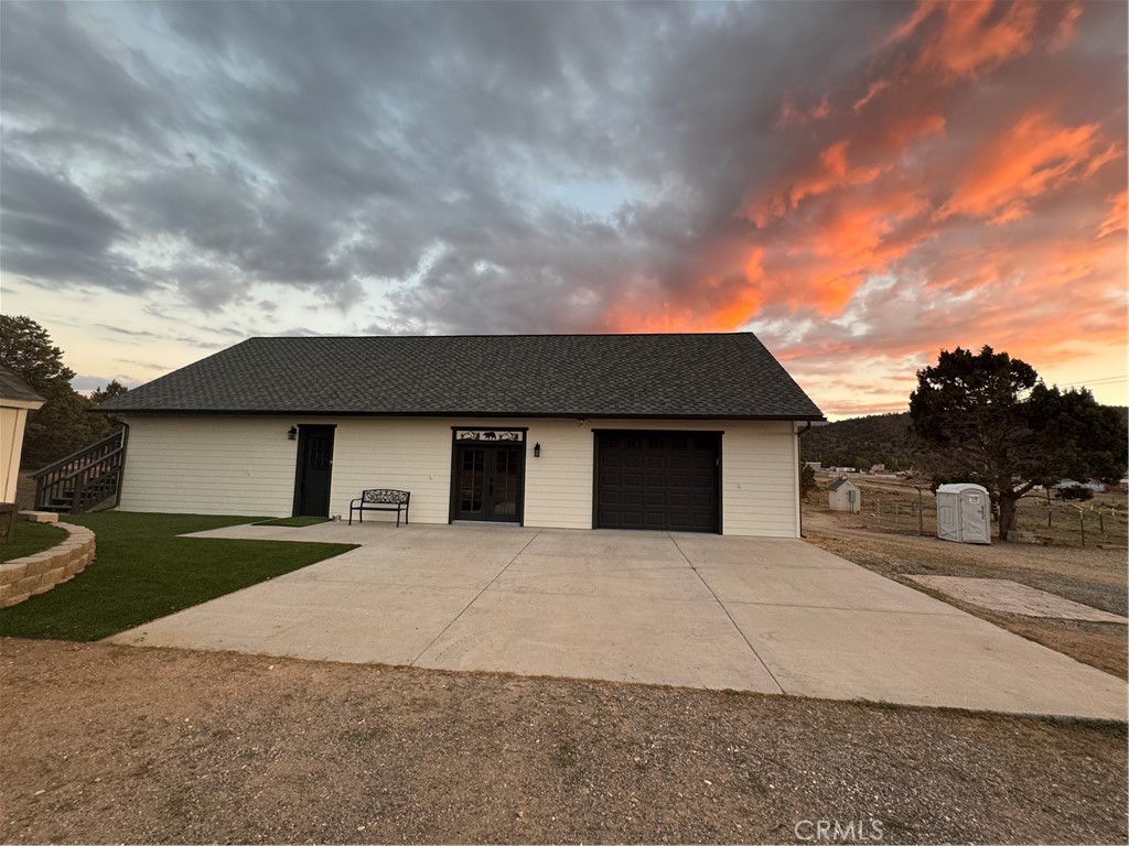 Amazing opportunity! Brand new 2 bedroom/2 bath ADU available for lease. In addition, tenants will have access to a 480 SF loft with 4 twin beds, mini fridge and microwave (total of approximately 1917 SF of living space) plus a single car garage and lots of parking space. Enjoy gorgeous sunsets, wide open spaces, friendly neighbors and all that Big Bear has to offer.