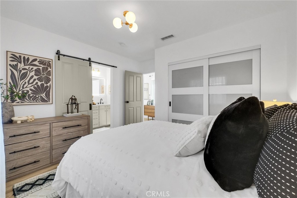 Wrigley Area (WR) - Residential