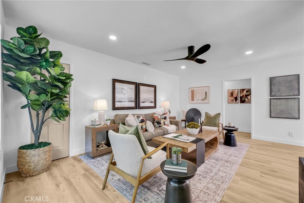 Wrigley Area (WR) - Residential