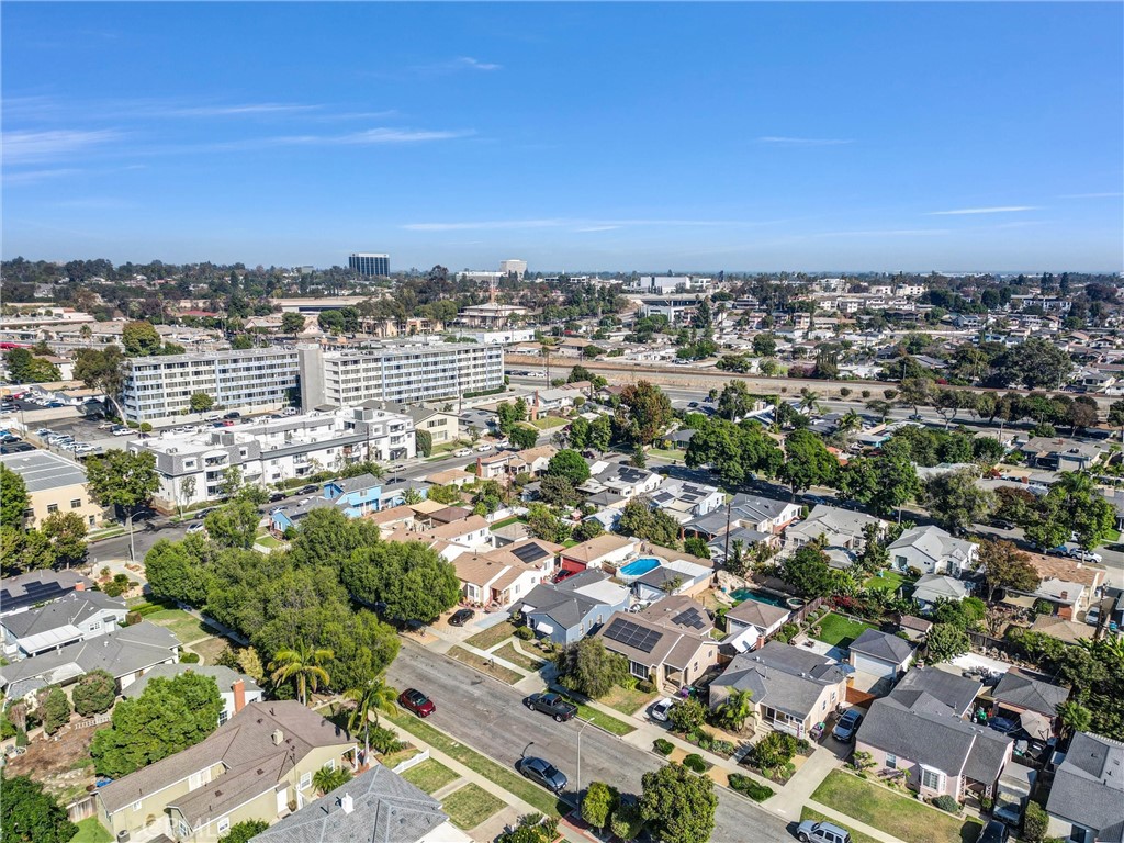 Wrigley Area (WR) - Residential