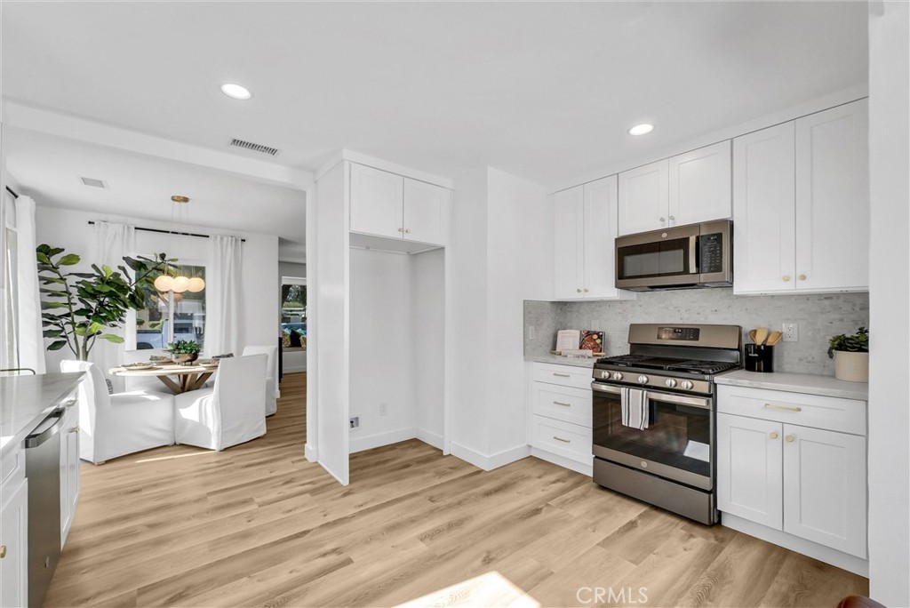 Wrigley Area (WR) - Residential