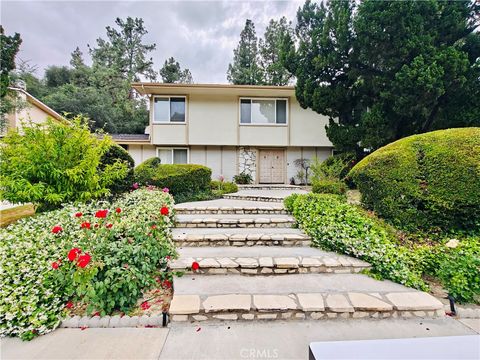 Photo of 5763 Valerie Ave, Woodland Hills, CA 91367 (MLS # SB26091626)