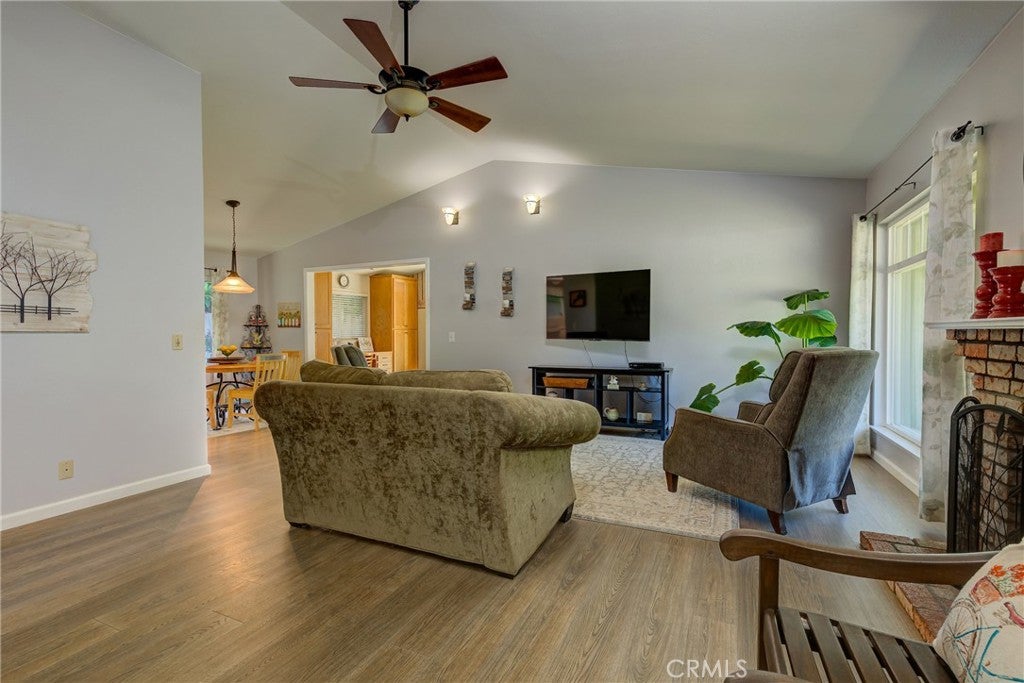 6 Creekwood Court