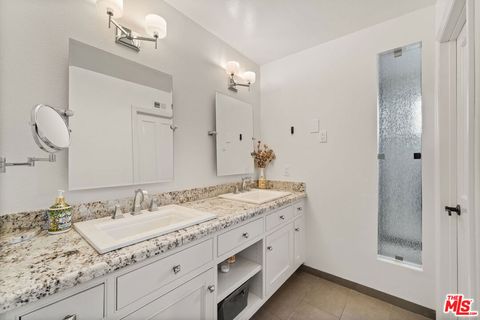 Tiny photo for 29003 Indian Ridge Court, Agoura Hills, CA 91301 (MLS # 26654141)