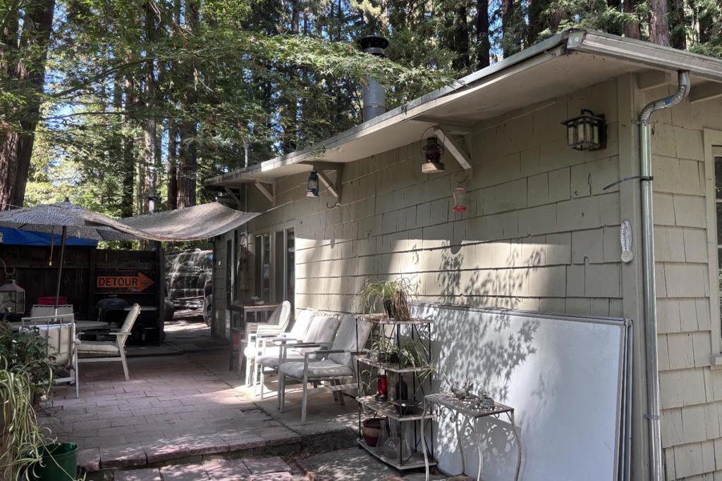 13854 Highway 9