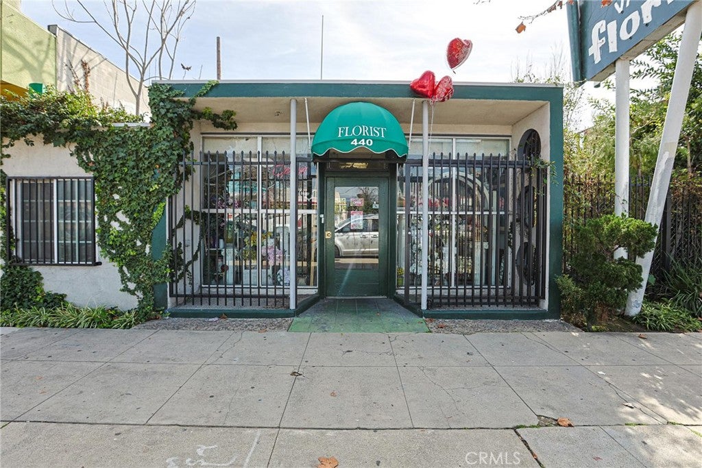 440 W Holt Ave, Pomona, CA 91768