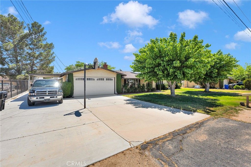 Photo of 15413 Don Roberto Rd, Victorville, CA 92394 (MLS # TR26083246)