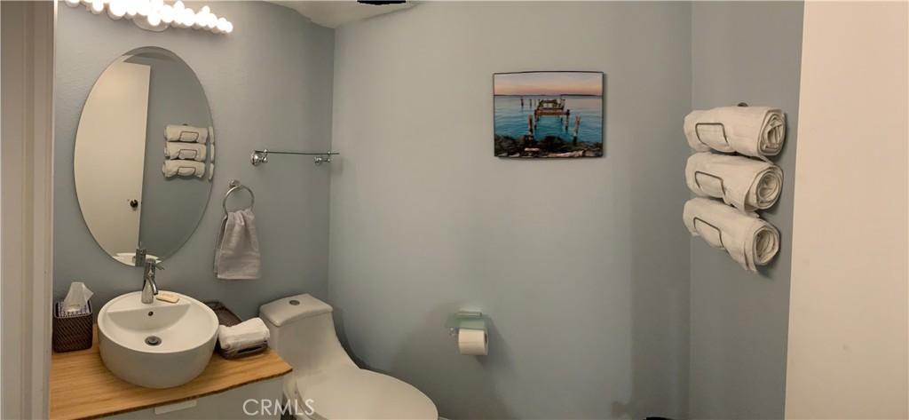 822 W Foothill Boulevard C