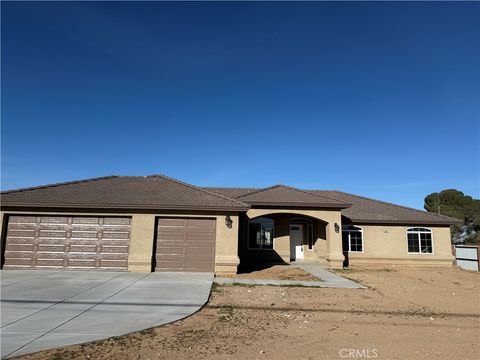 Photo of 16506 Cactus Street, Hesperia, CA 92345 (MLS # HD25226267)