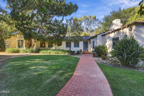 Photo of 610 W Eucalyptus Street, Ojai, CA 93023 (MLS # V1-39233)
