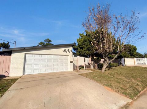 Photo of 1494 Dumar Ave Ave, El Cajon, CA 92019 (MLS # 260002989SD)