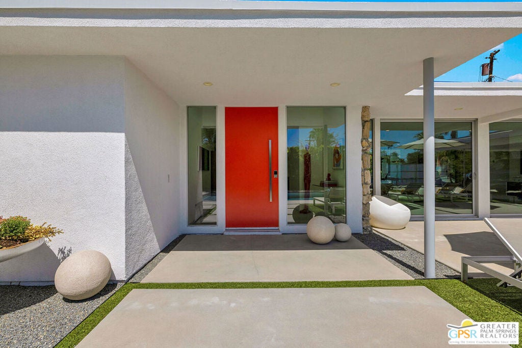 2248 E Amado Road