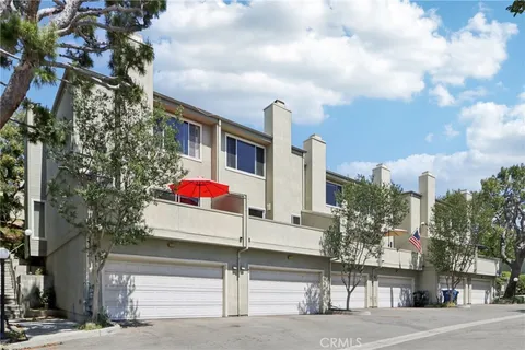 MLS: SR26075194