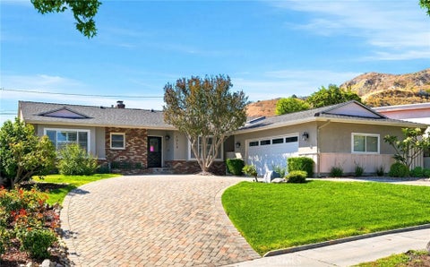 Photo of 1019 Delaware Road, Burbank, CA 91504 (MLS # SR26134033)
