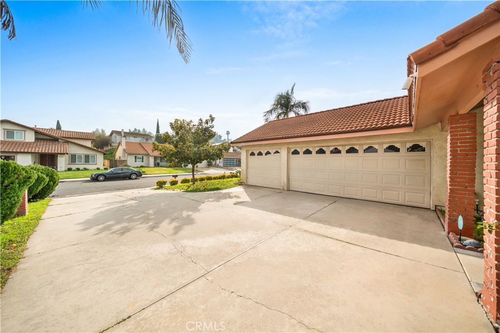 21039 Glenwold Drive