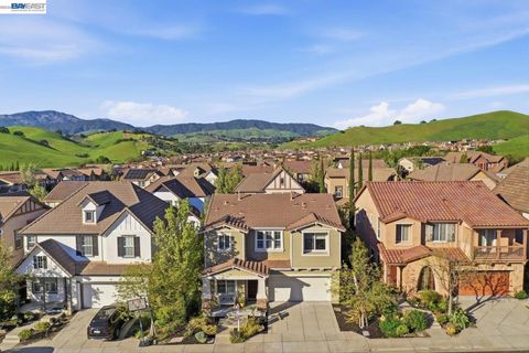 Photo of 217 Wimbledon Ct Ct, San Ramon, CA 94582 (MLS # 41132003)