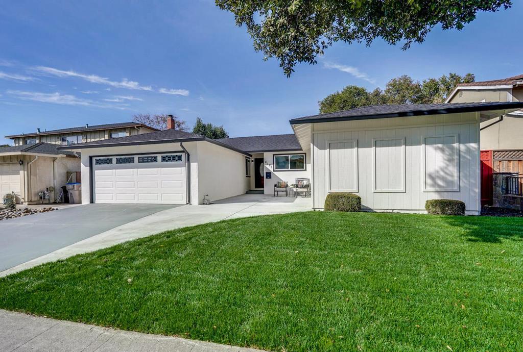 6121 Dunn Avenue