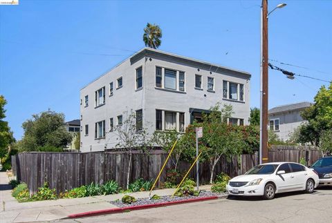 Photo of 1239 Berkeley Way WAY, Berkeley, CA 94702 (MLS # 41134640)